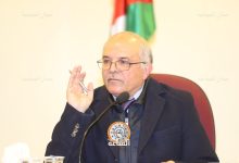 صورة الصليبية الجديدة: وزير الحرب الأمريكي